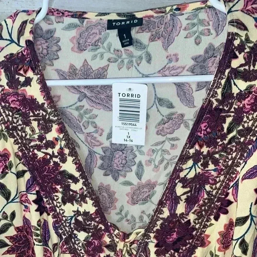 torrid Cream Floral Peasant Blouse with Plum Embroidery - Picture 5 of 15